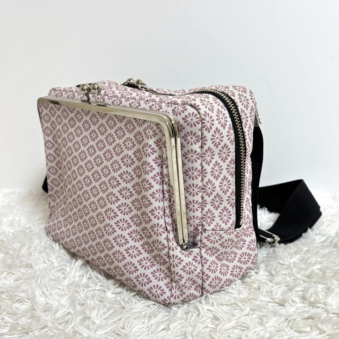 【極美品】 アヤノコウジ スクエア型 がま口 ボディバッグ クロスボディ