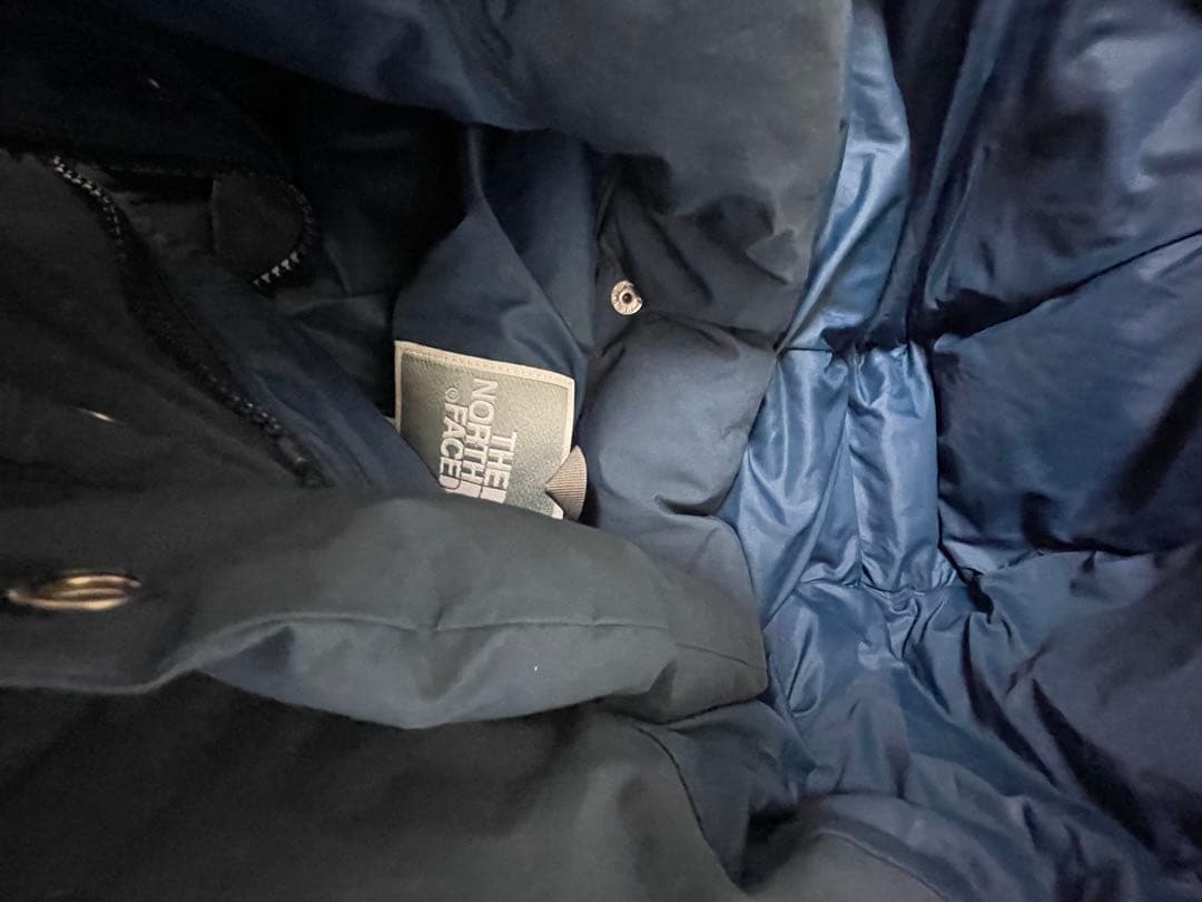 美品　ノースフェイス キャンプシエラ　ダウン ヘリーハンセン　M