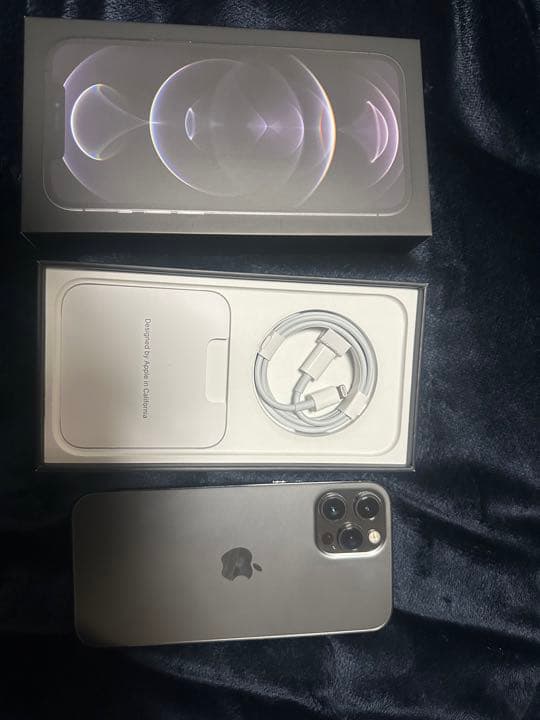 iPhone 12 Pro Max グラファイト 128 GB au
