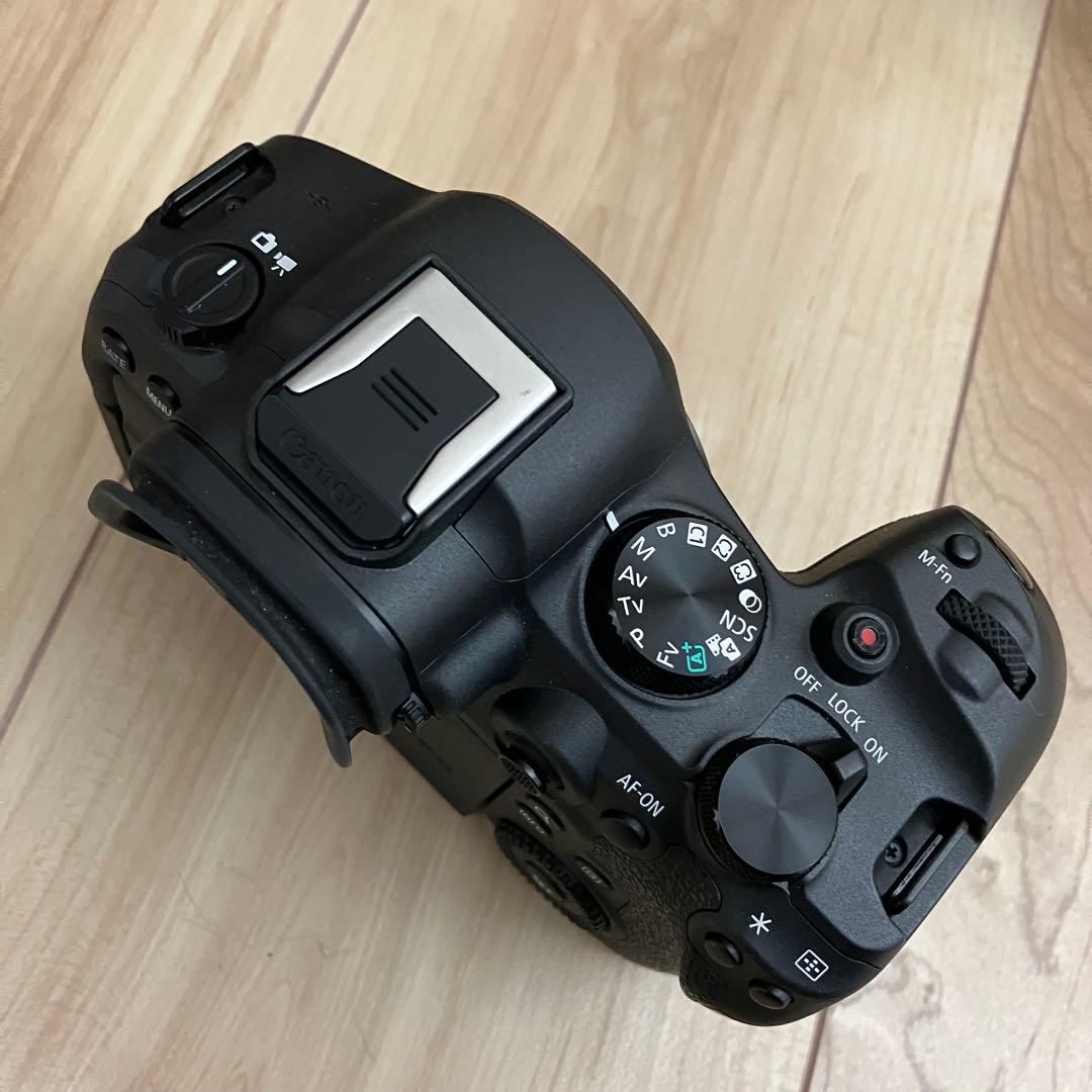 Canon EOS R6 Mark II ボディ マーク2 キレイ　ショット数少