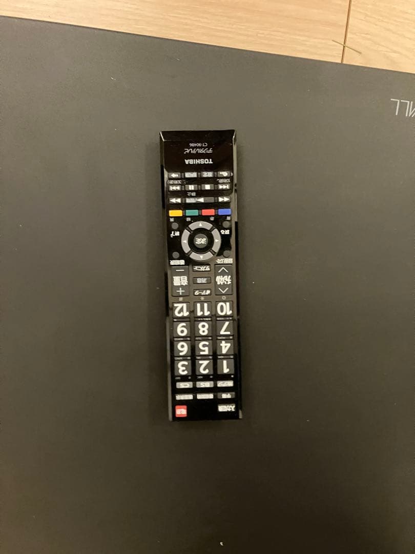 あ出品(液晶テレビ 40S22 TOSHIBA)
