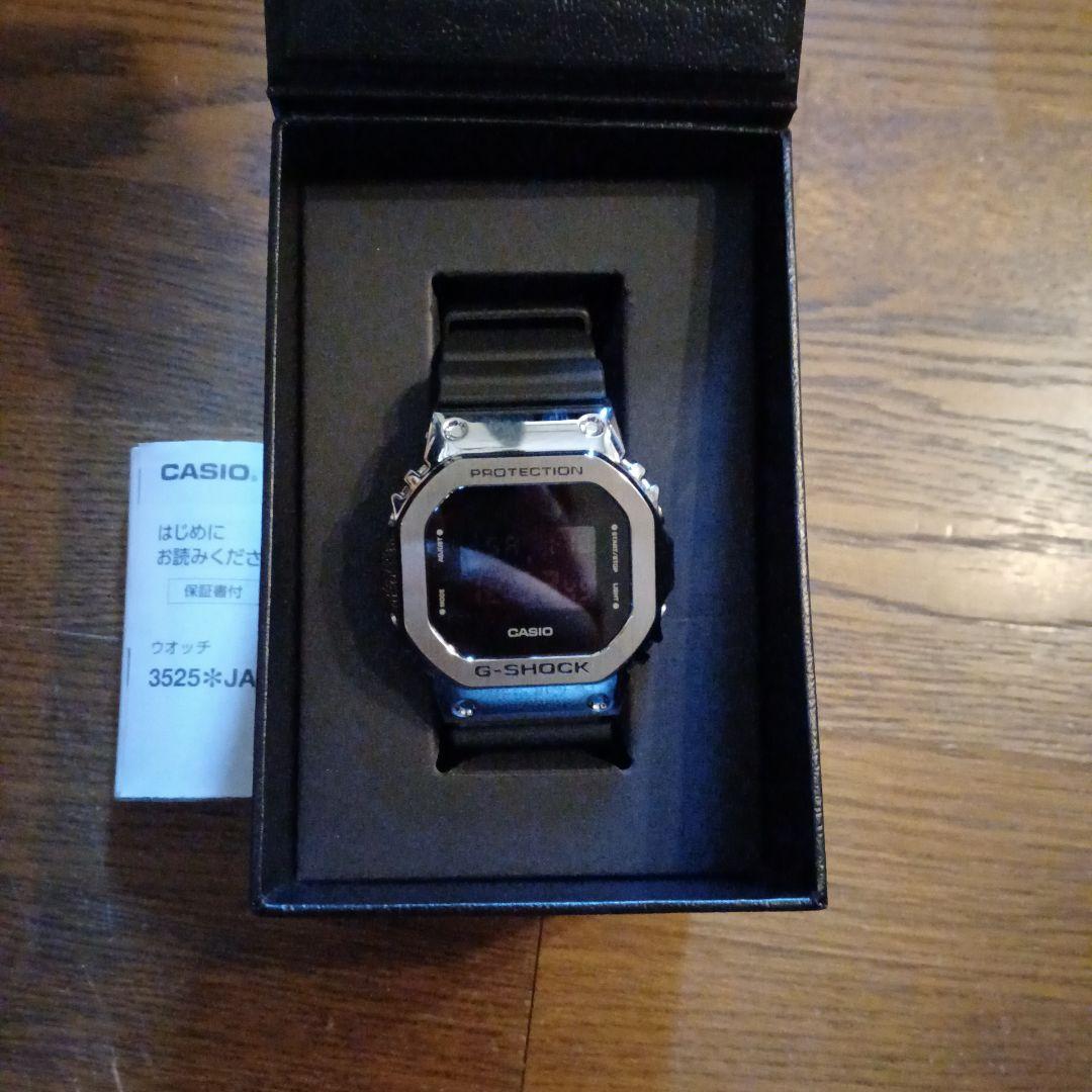 いー　新品　CASIO G-SHOCK GM-5600U-1JF