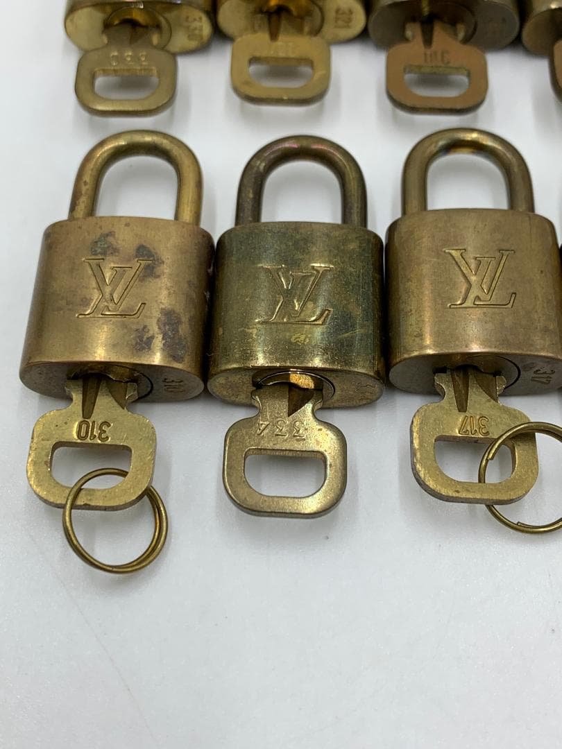 ピュアハニー✨即購入歓迎　ルイヴィトン パドロック 鍵 10個セット