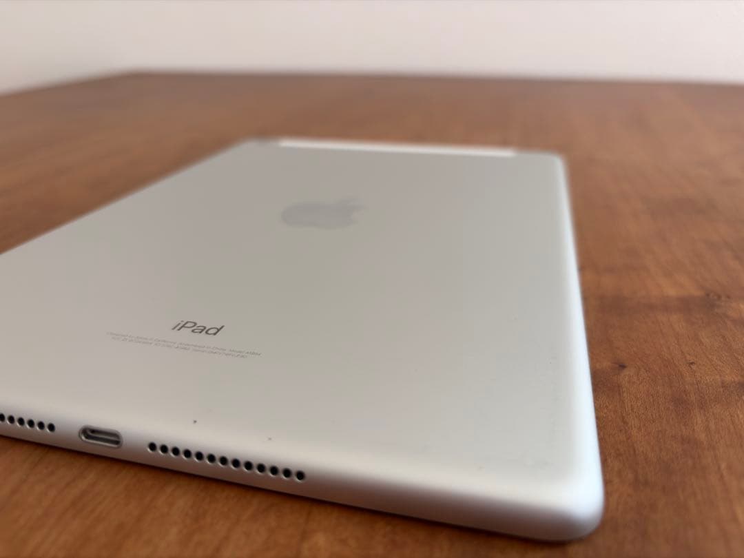 iPad 第6世代 セルラーモデル