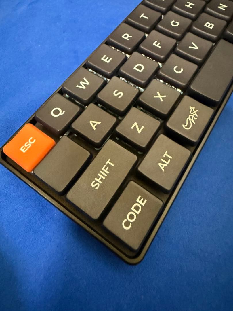 ロウスタッガード配列キーボードKaineko42R