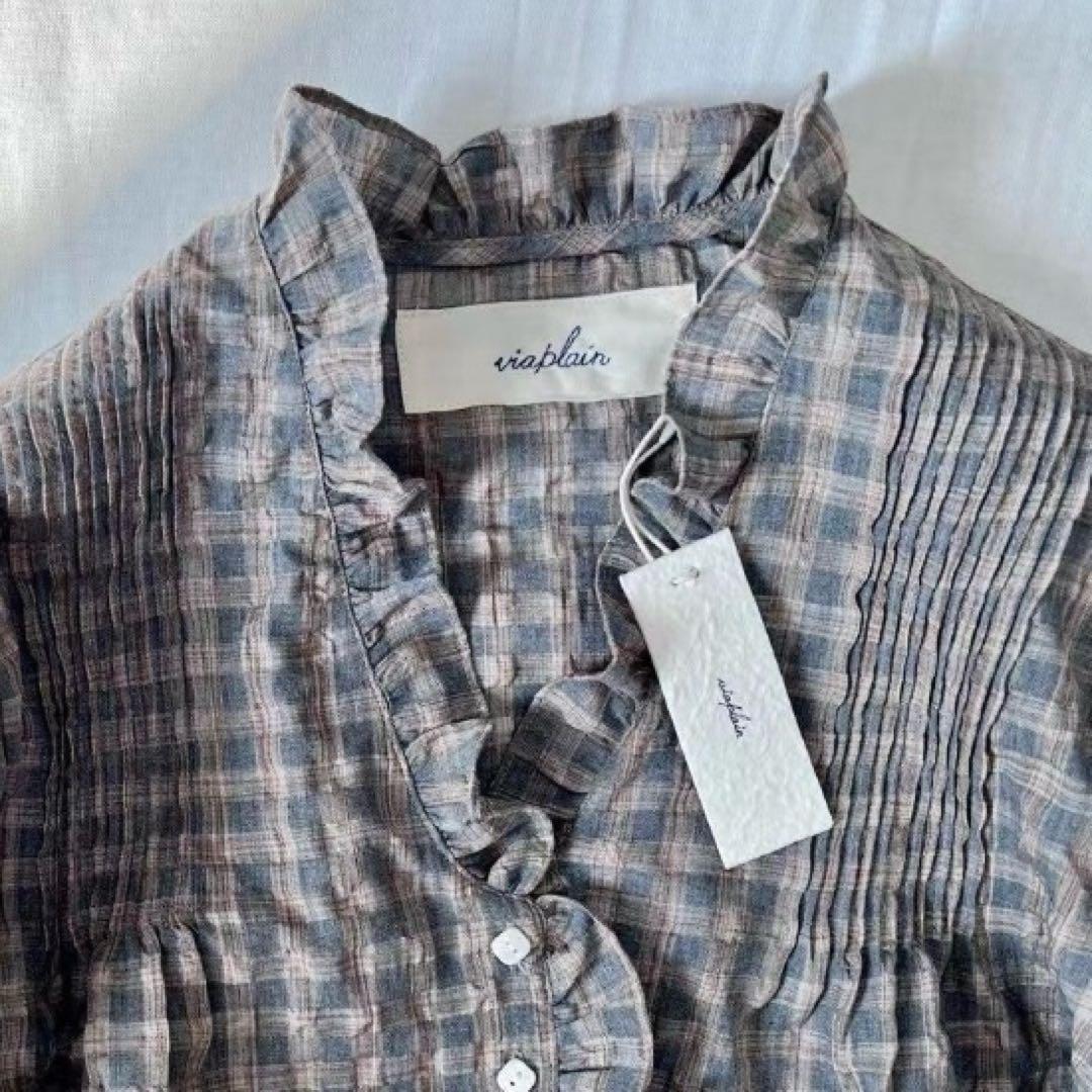 Viaplain チェック柄フリル付き長袖シャツ