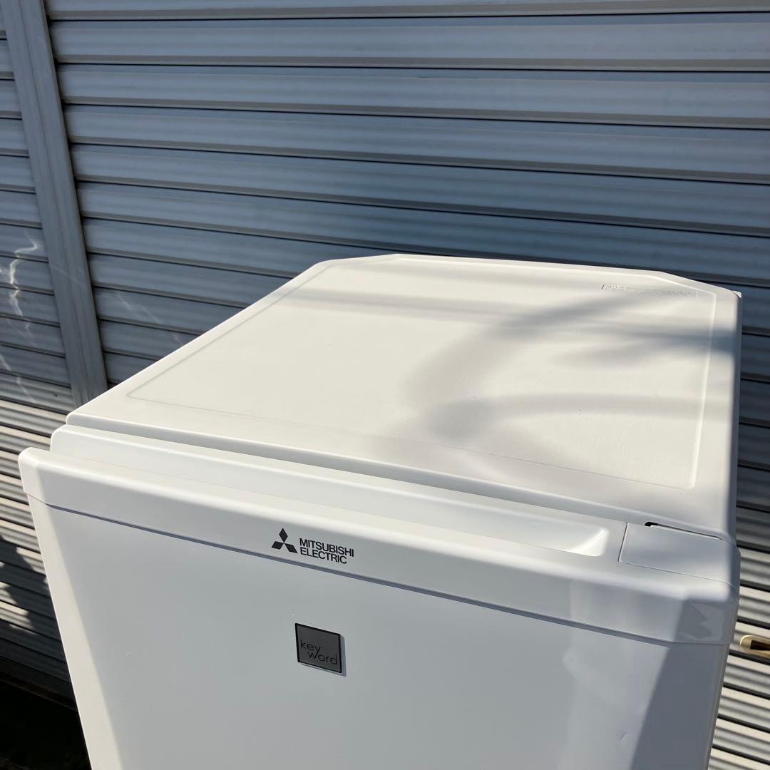 11h37. MITSUBISHI 冷蔵庫 MR-P15EZ-KW 2016年