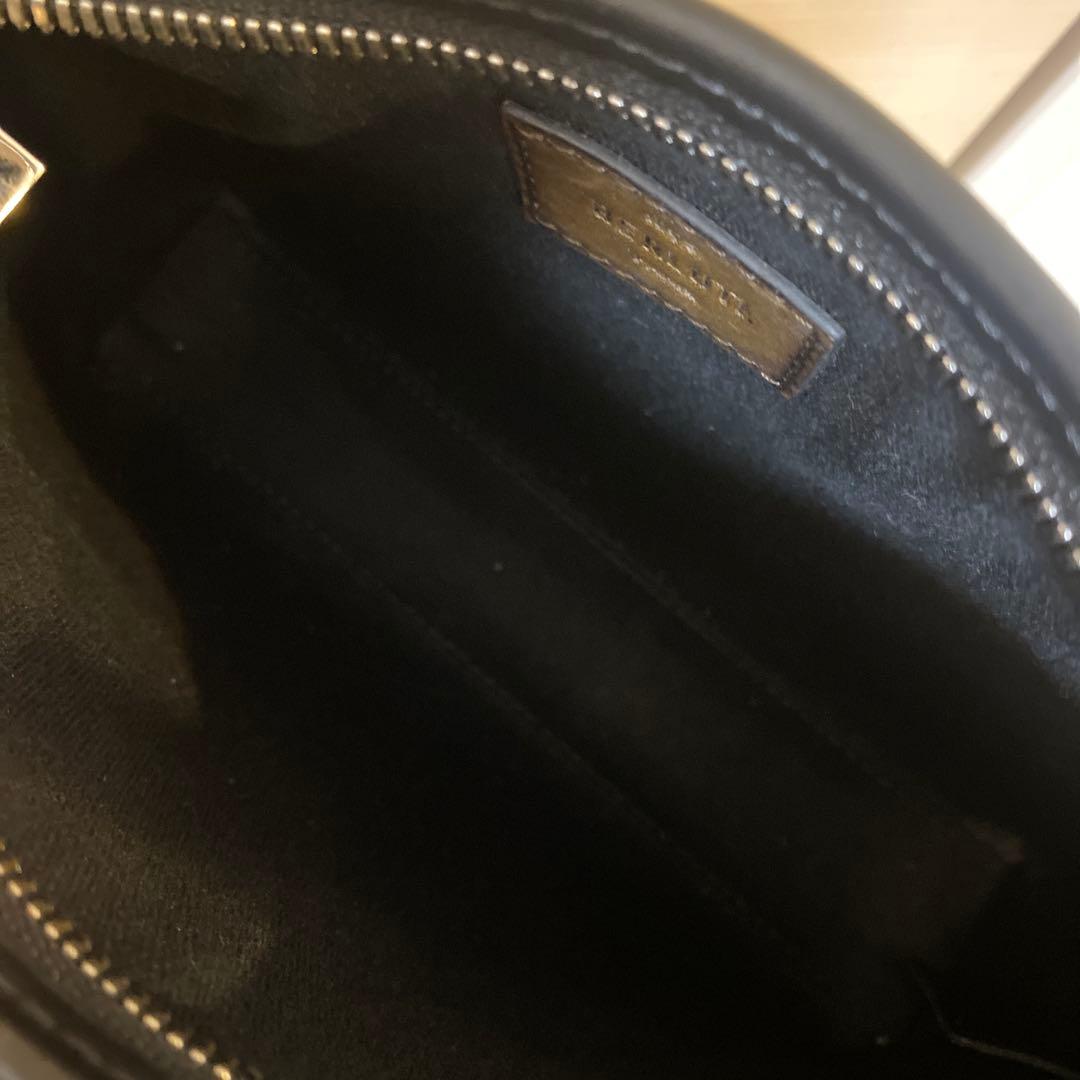 ベルルッティ ショルダーバッグ エスカパード シグネチャーキャンバス