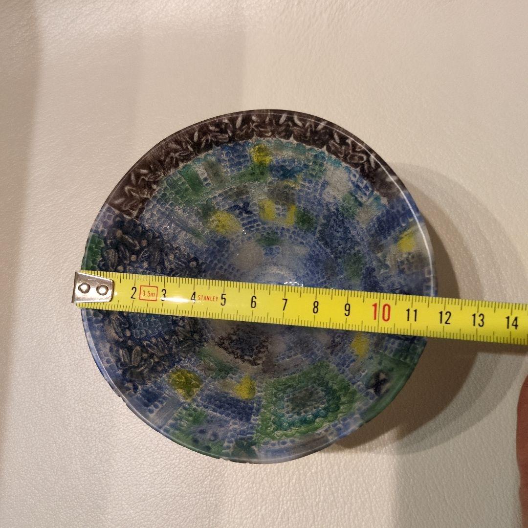 大室桃生 さんのガラス器