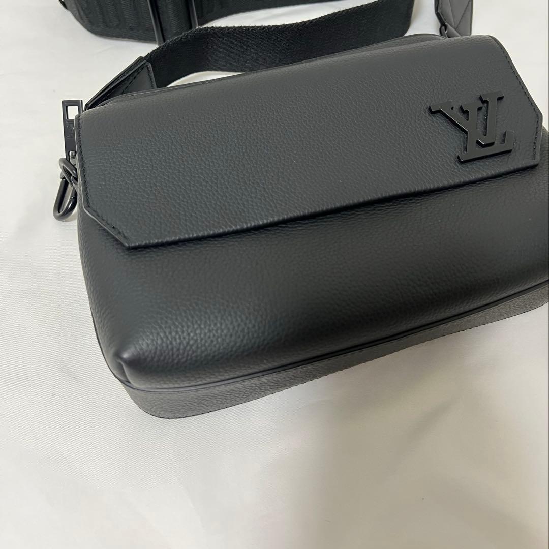 LOUIS VUITTON アエログラム ファストラインメッセンジャー