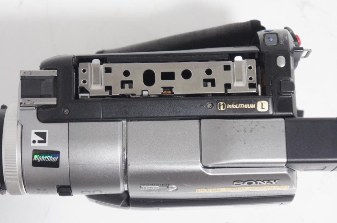 DCR-TRV310 SONY Hi8 ビデオカメラ DIGITAL8 713