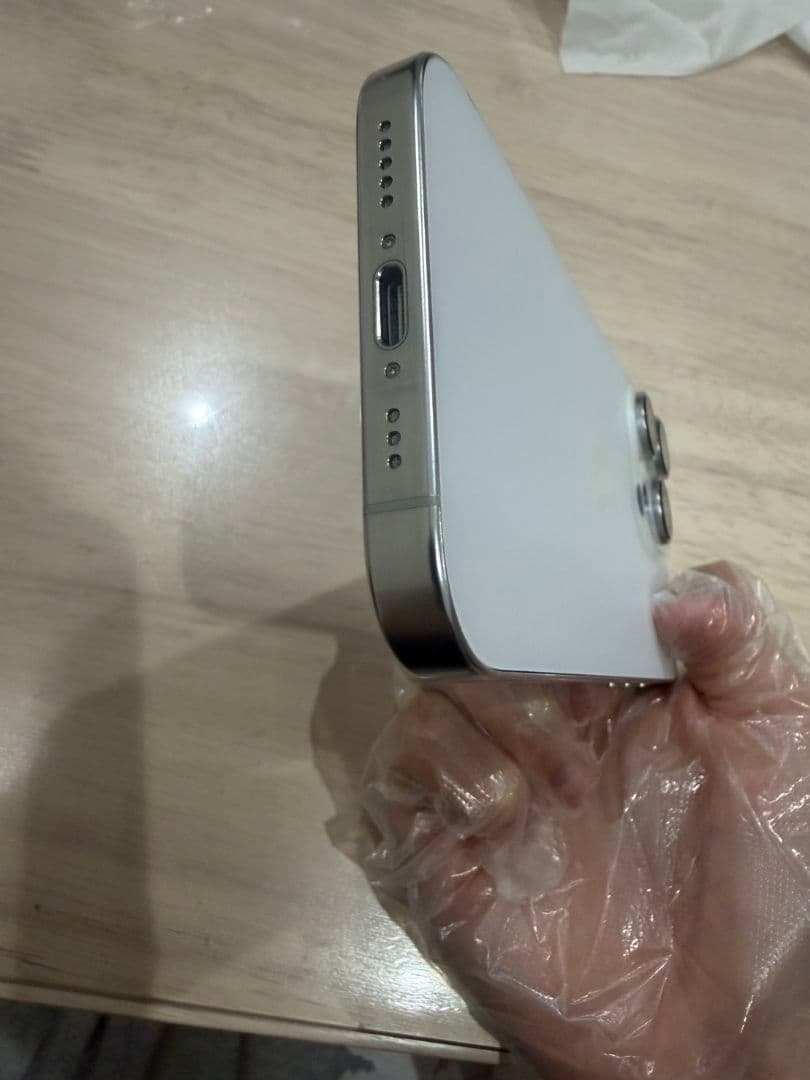 iPhone16PRO 256gb ホワイトチタニウム