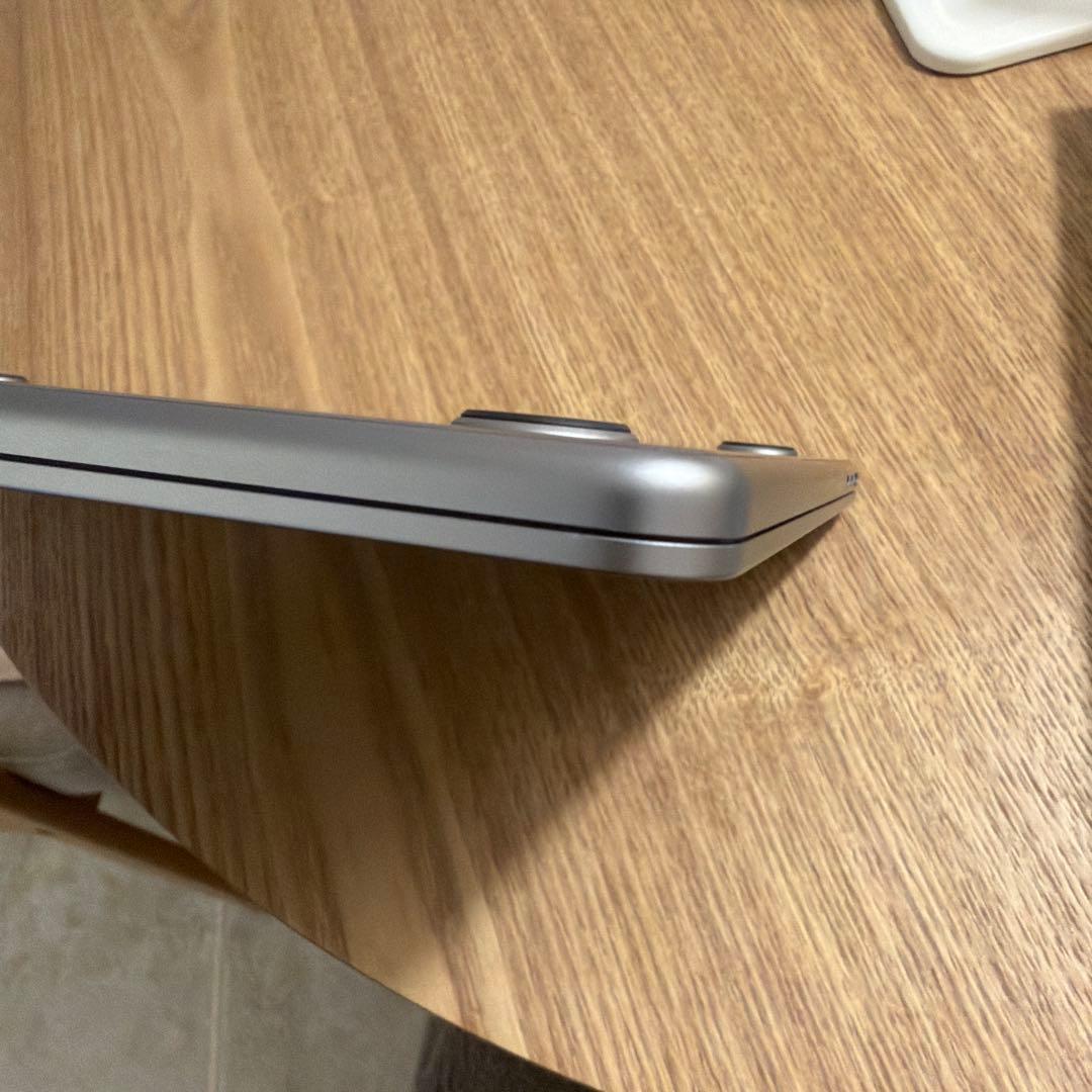 MacBook Air M2 13.6 8GB/256GB スペースグレイ
