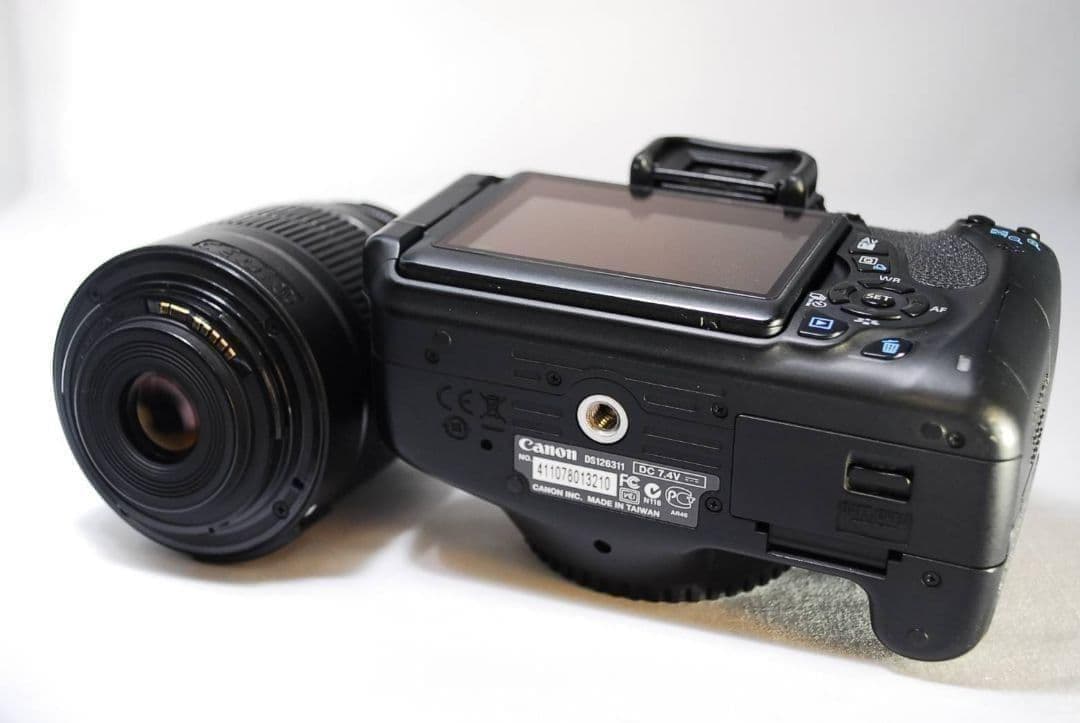 ❤️超美品❤️CANON KISS X5 一眼レフカメラ 手ブレ補正 初心者