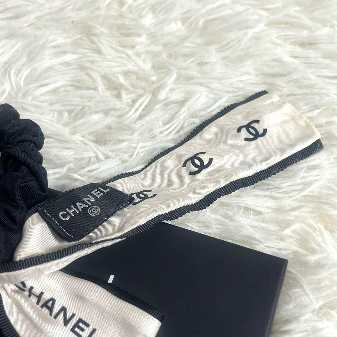 希少　CHANEL シャネル　ヘアゴム　シュシュ　リボン　ココマーク　エクリュ