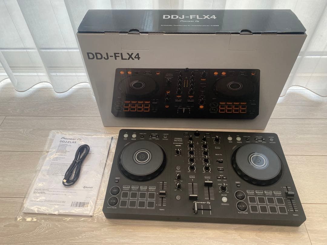 Pioneer DDJ-FLX4 DJコントローラー
