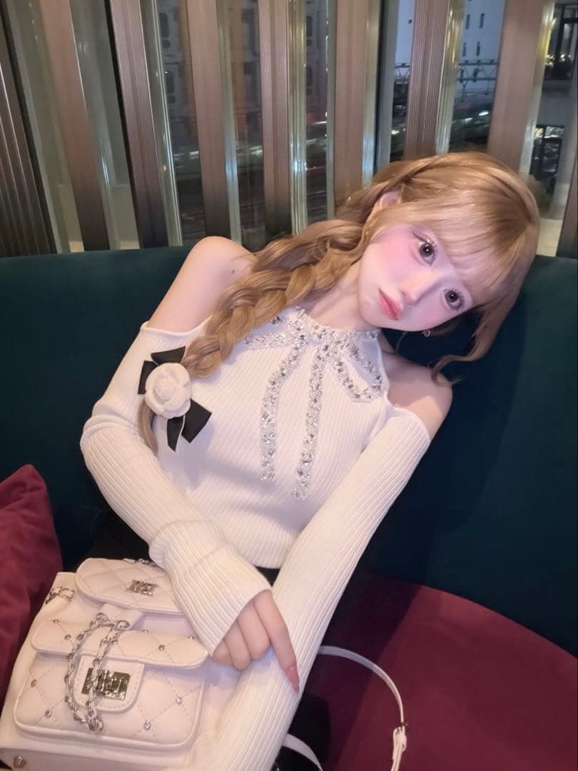 新品・未開封♡Darich♡リボンビジューアメスリニットトップス　IVO