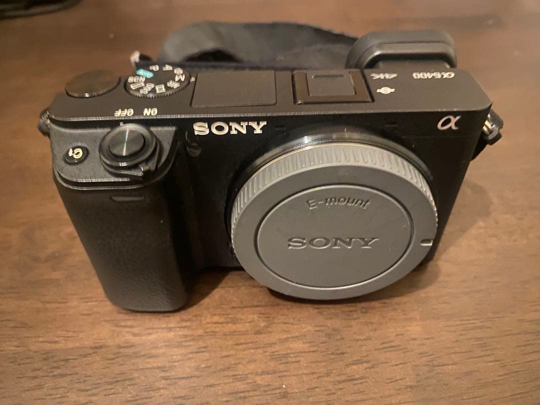 美品 SONY α6400 ミラーレス一眼カメラ ボディ a6400