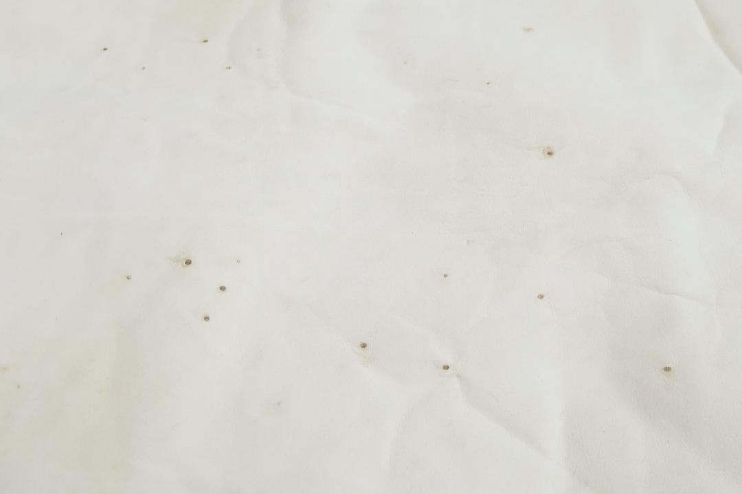 トナカイ　毛皮　　ラグ　敷物　キャンプ　ブッシュクラフト