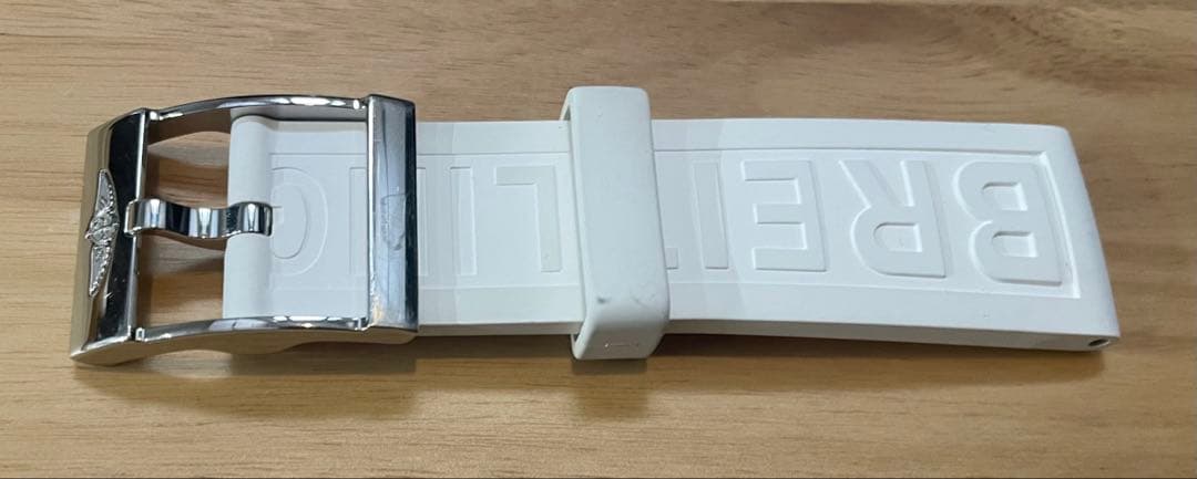 BREITLING ホワイト ダイバープロ ラバーストラップ 22MM 尾錠つき