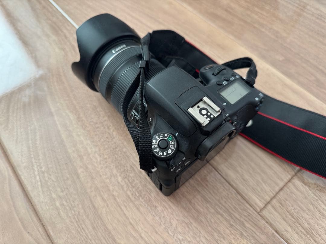 Canon EOS 8000D デジタル一眼レフ 本体