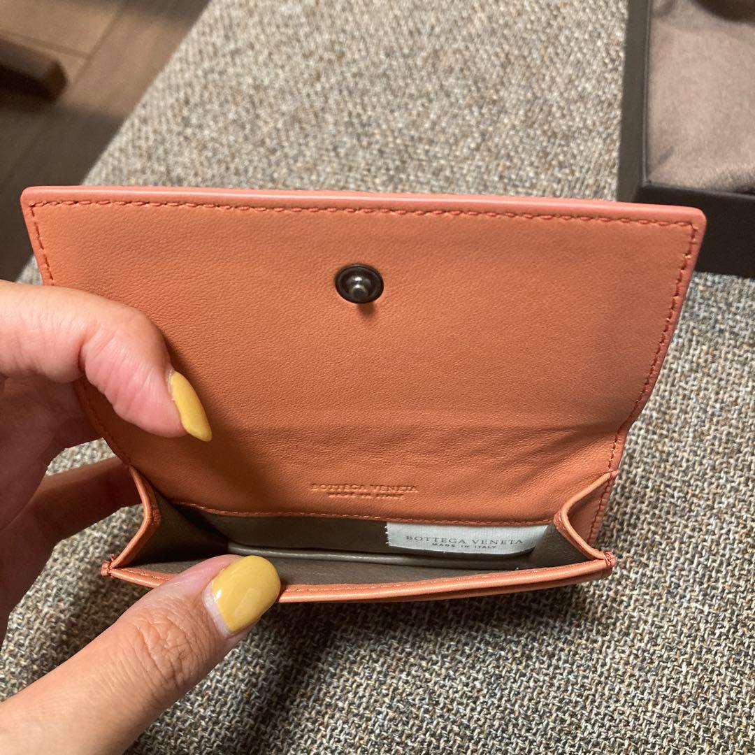 未使用Bottega Veneta オレンジ 二つ折り名刺入れ