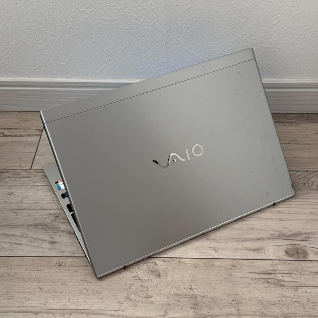 快速軽量モデル♬ 安心の国産♫ 11世代 i5 VAIO メモリ16G 256G