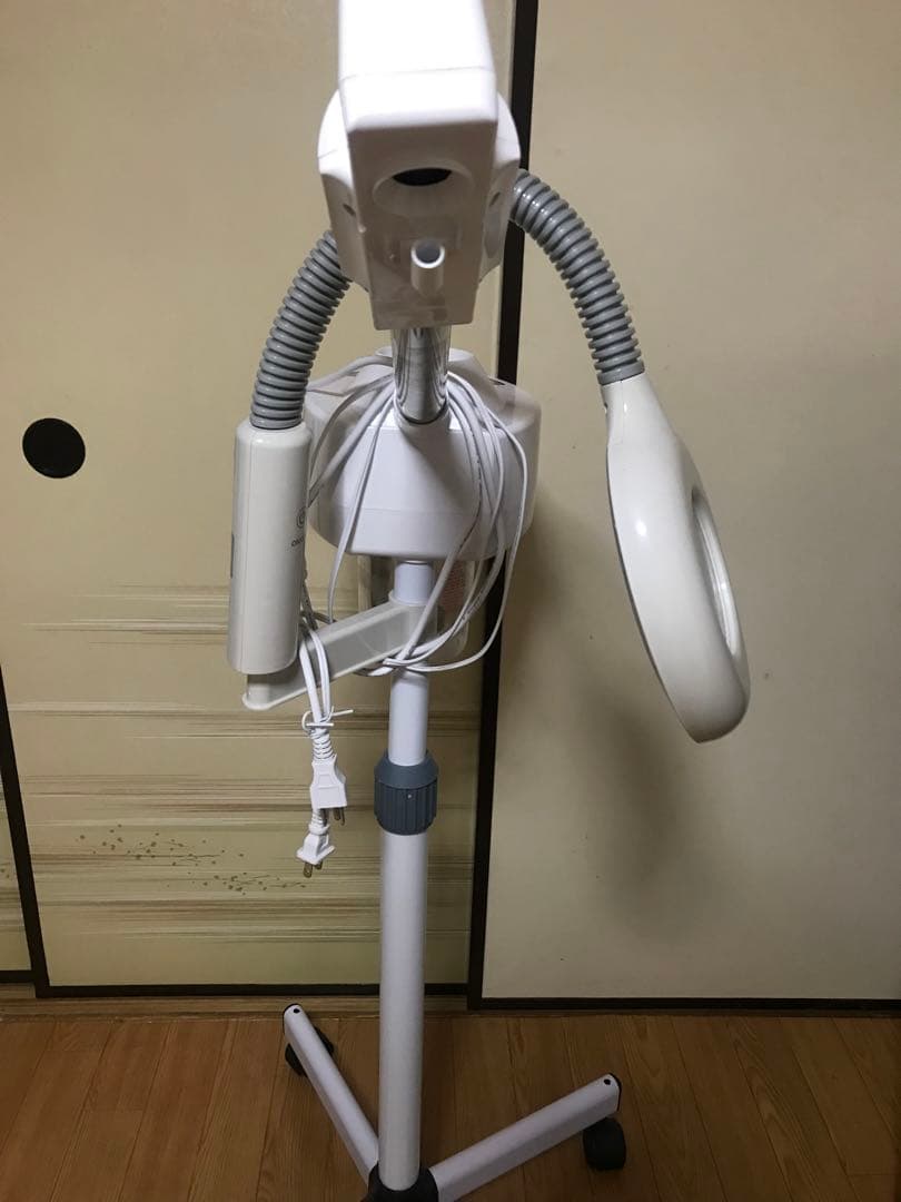 ホワイト フェイススチーマー 可動式スタンド