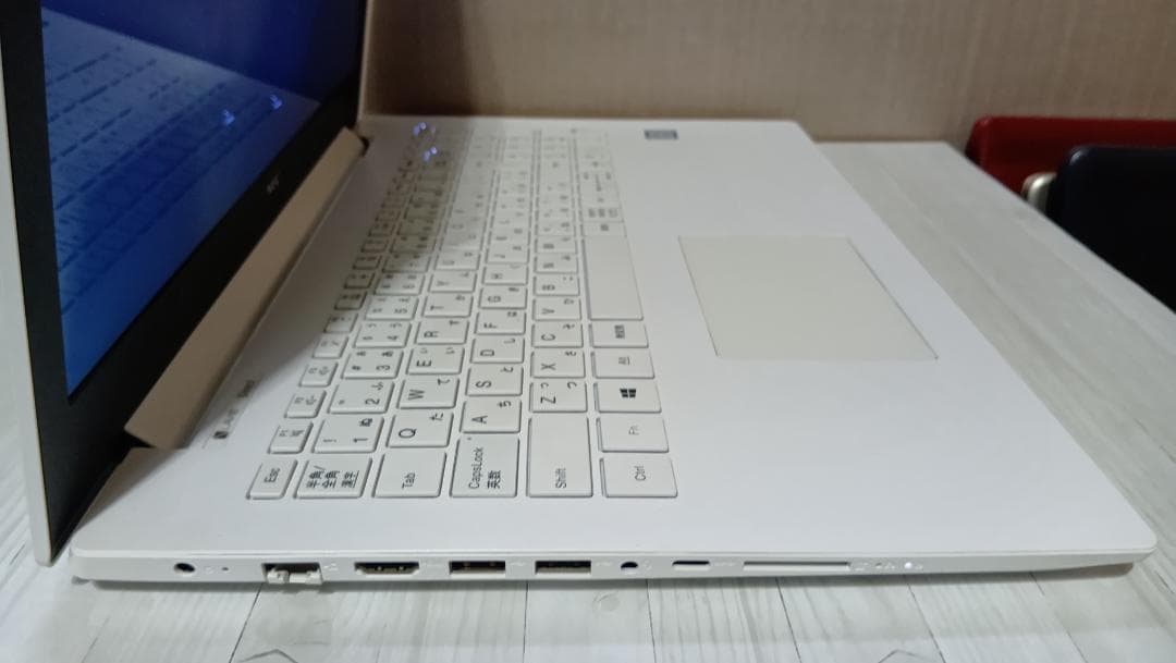 NEC Lavie Direct 7世代i3 美品