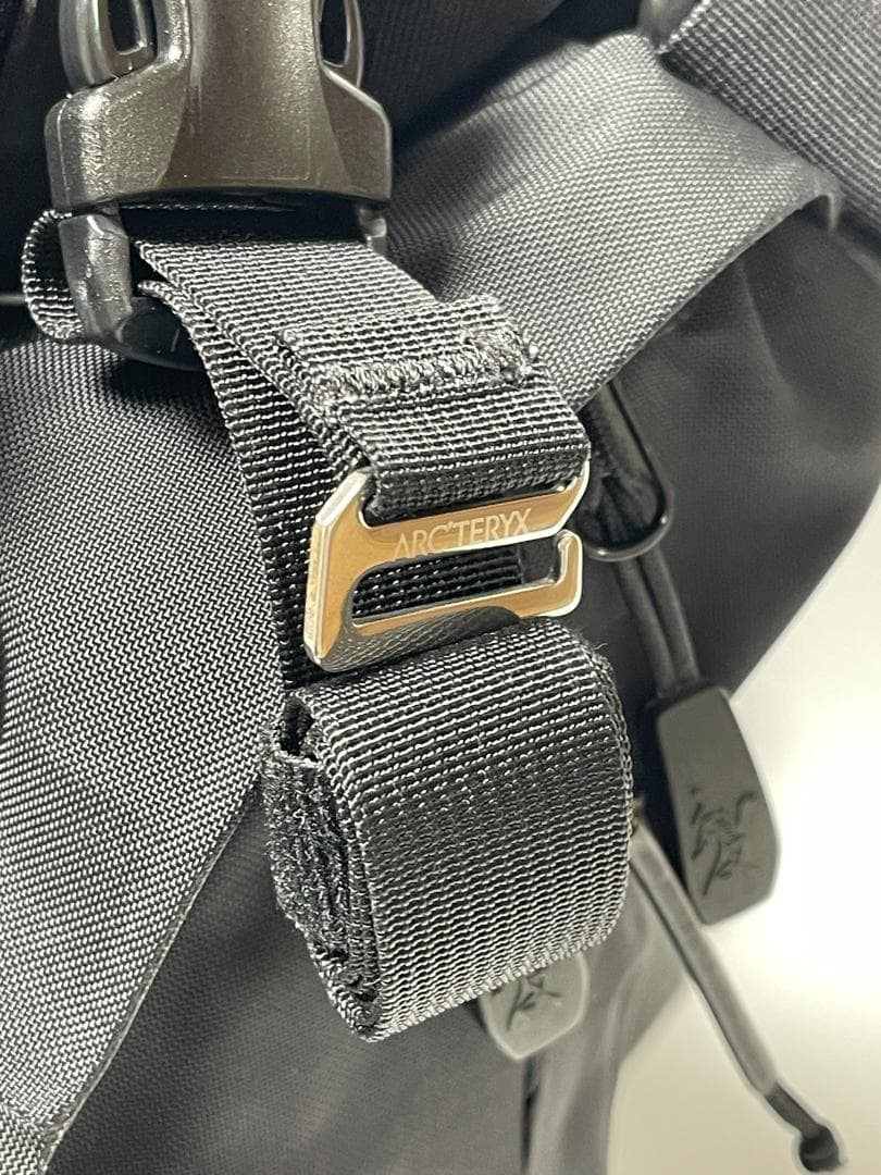 アークテリクス　Arc'teryx leaf COURIER BAG 15