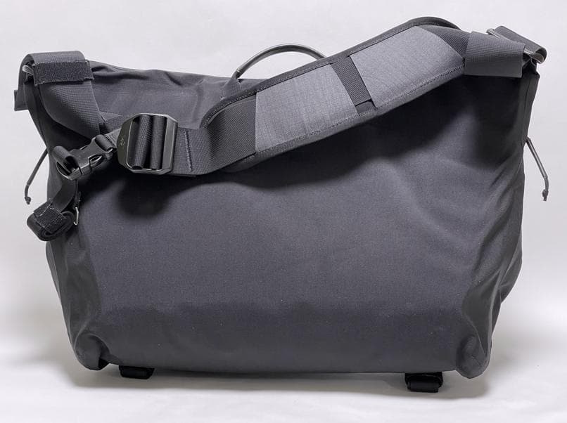 アークテリクス　Arc'teryx leaf COURIER BAG 15