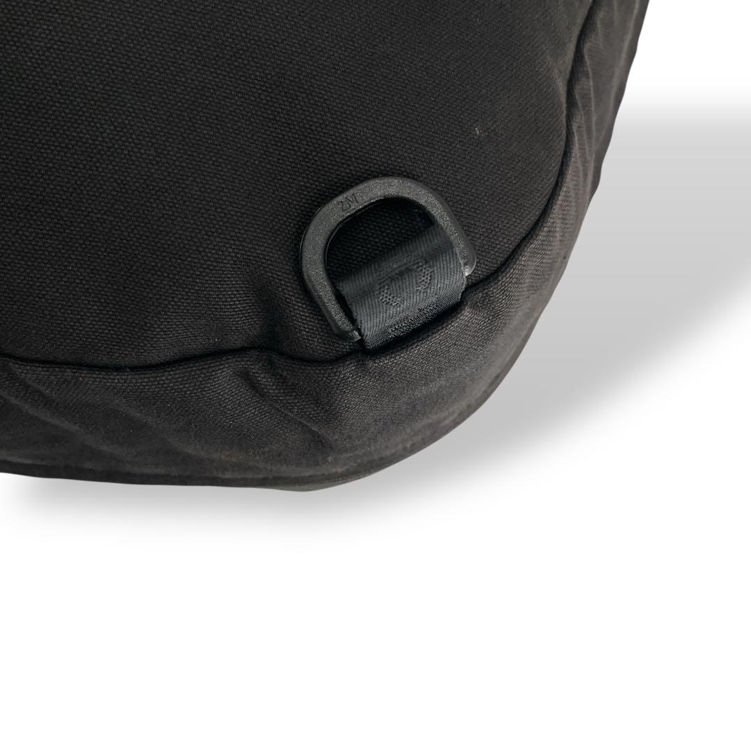 シャネル　スポーツライン　メッセンジャーバッグ　ココマーク　黒　y2k 00s