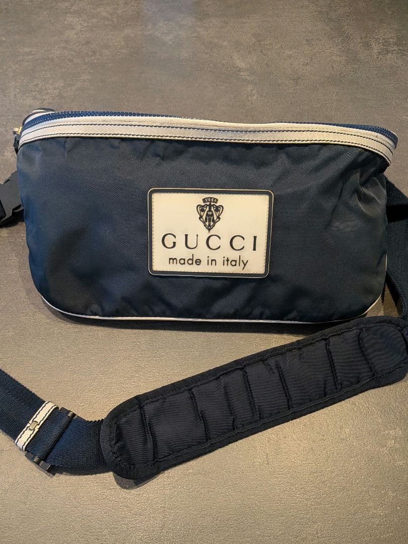 GUCCI ボディバッグ ネイビー