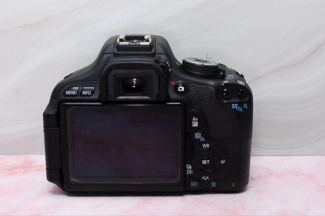 入門機に✨Canon EOS Kiss X5✨標準レンズカメラ✨一眼レフ