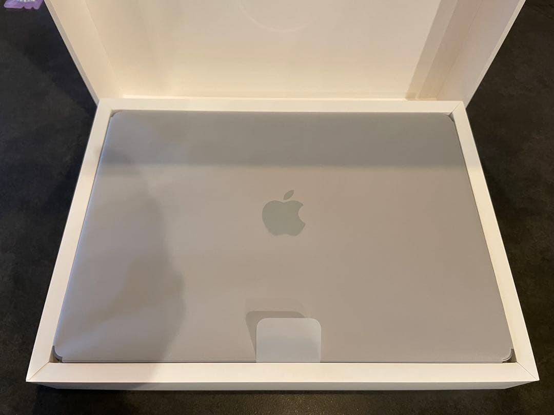 【美品】MacBook Air 15インチ M2 16GB 512GB