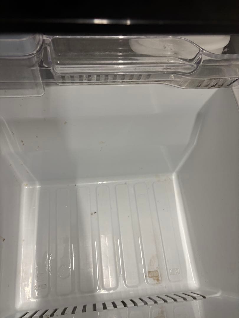 送料込みです！今年も使ってましたが処分したいので格安 三菱電機 冷蔵庫 一人暮