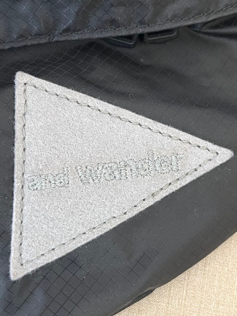 MONCLER and wander ボディバッグ