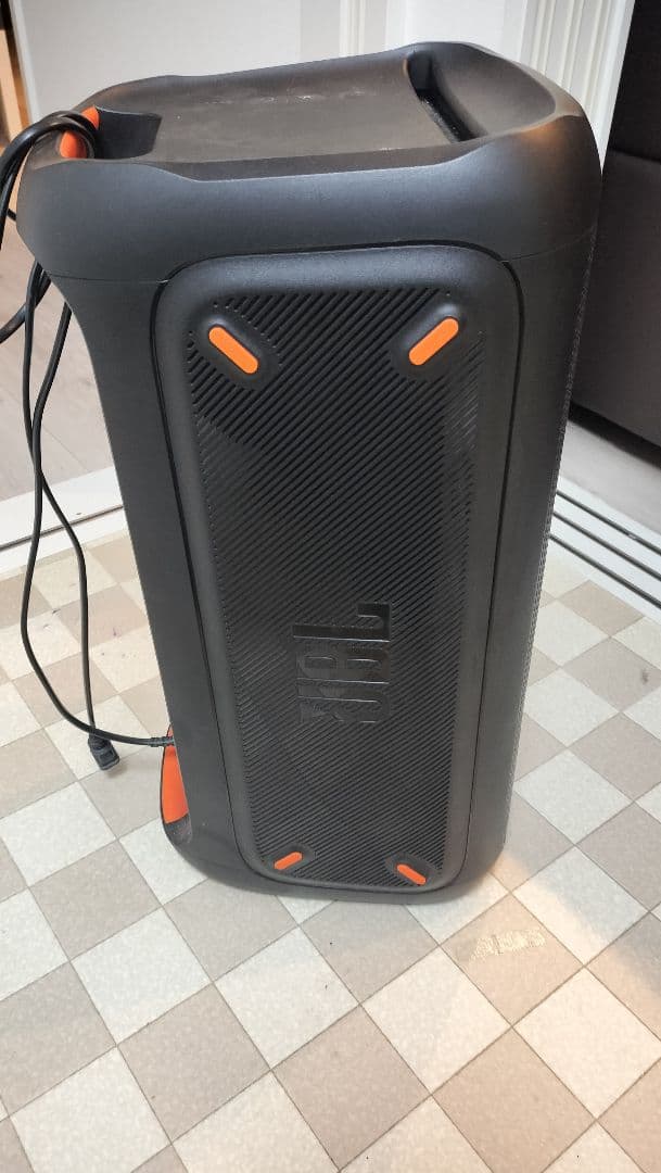 JBL パーティボックス100