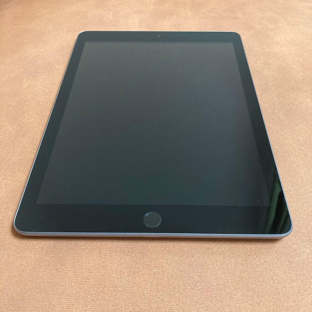 75【早い者勝ち】電池ほぼ新品☆iPad6 第6世代 32GB WIFIモデル☆