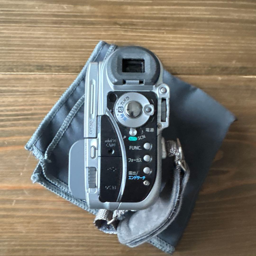 Canon iVIS HV10 本体色 グラナイトブラック