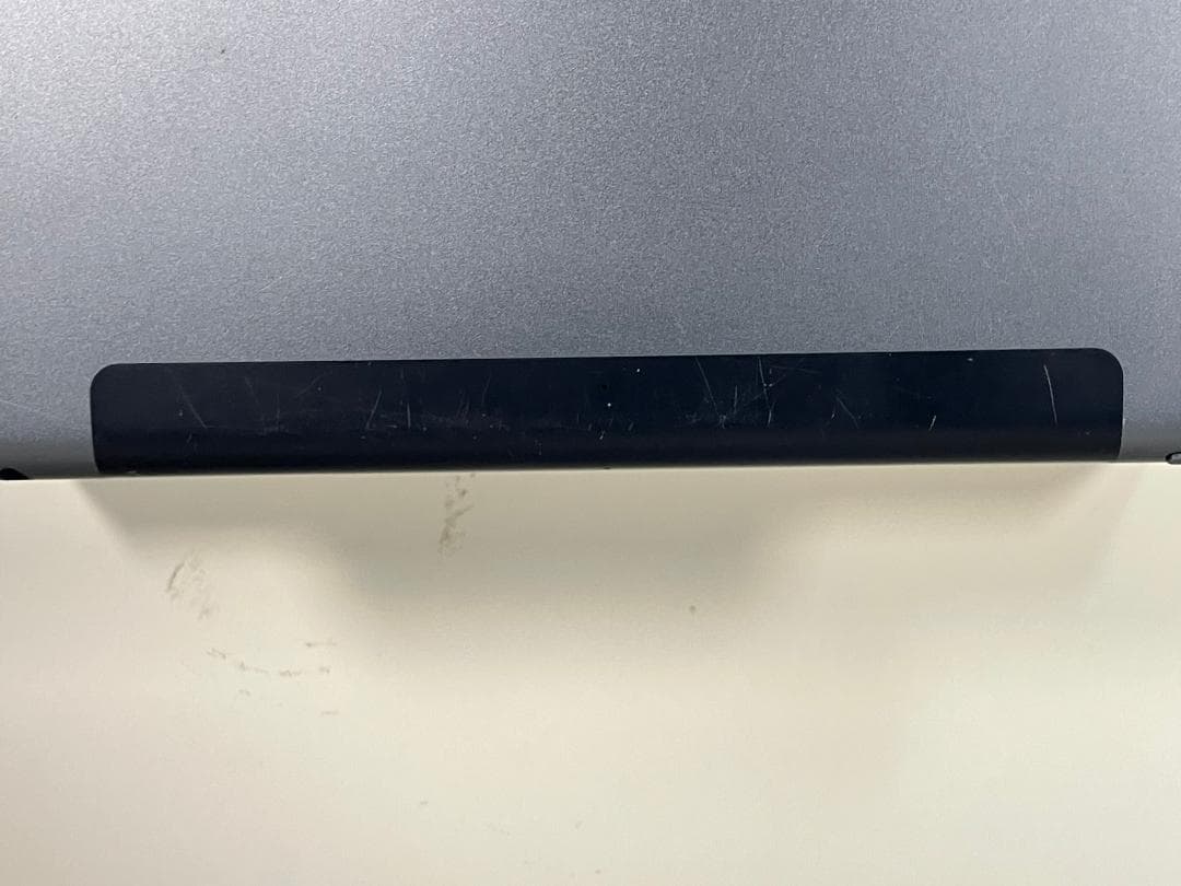 iPad 7世代　32GB グレー　セルラー カバーガラス付