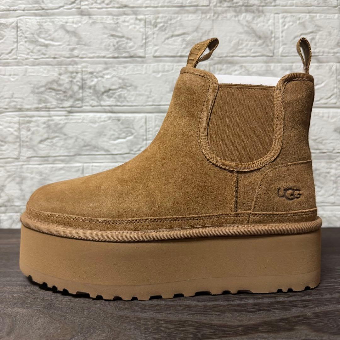 UGG ニューメル プラットフォーム チェルシー 25cm チェスナット