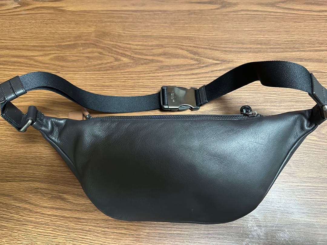 ミッキーマウス ボディバッグ