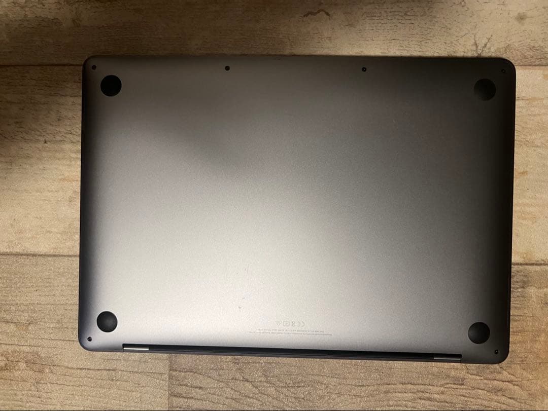 MacBook Pro 2020モデル 8GB Core i5 スペースグレー