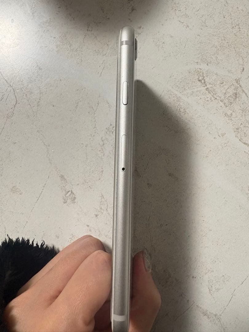 P*h様 Apple iPhone 8 シルバー 本体