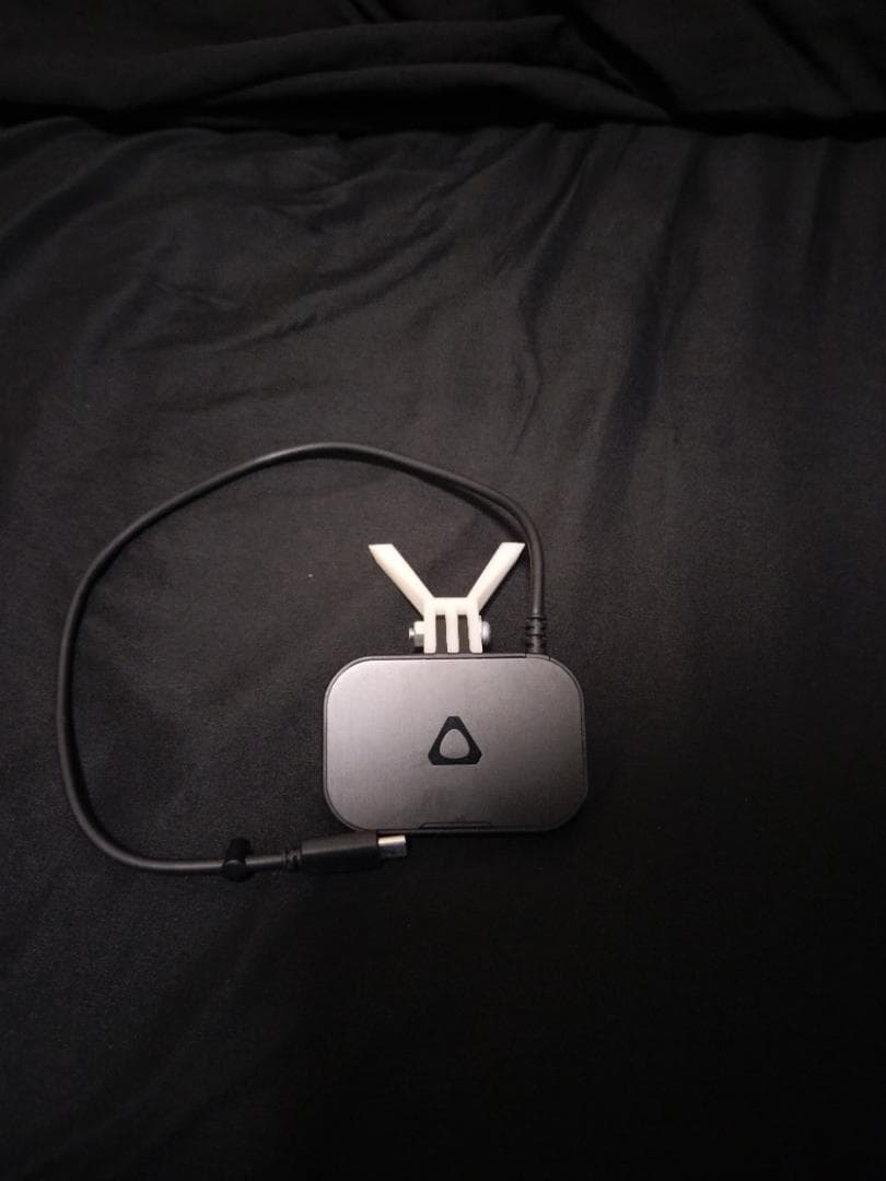 HTC VIVE フェイシャルトラッカー