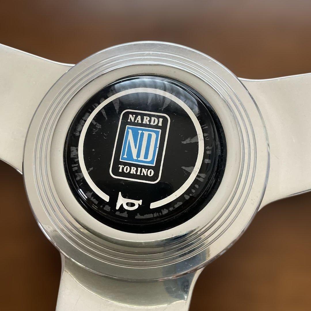 ナルディクラシック　ウッドステアリング