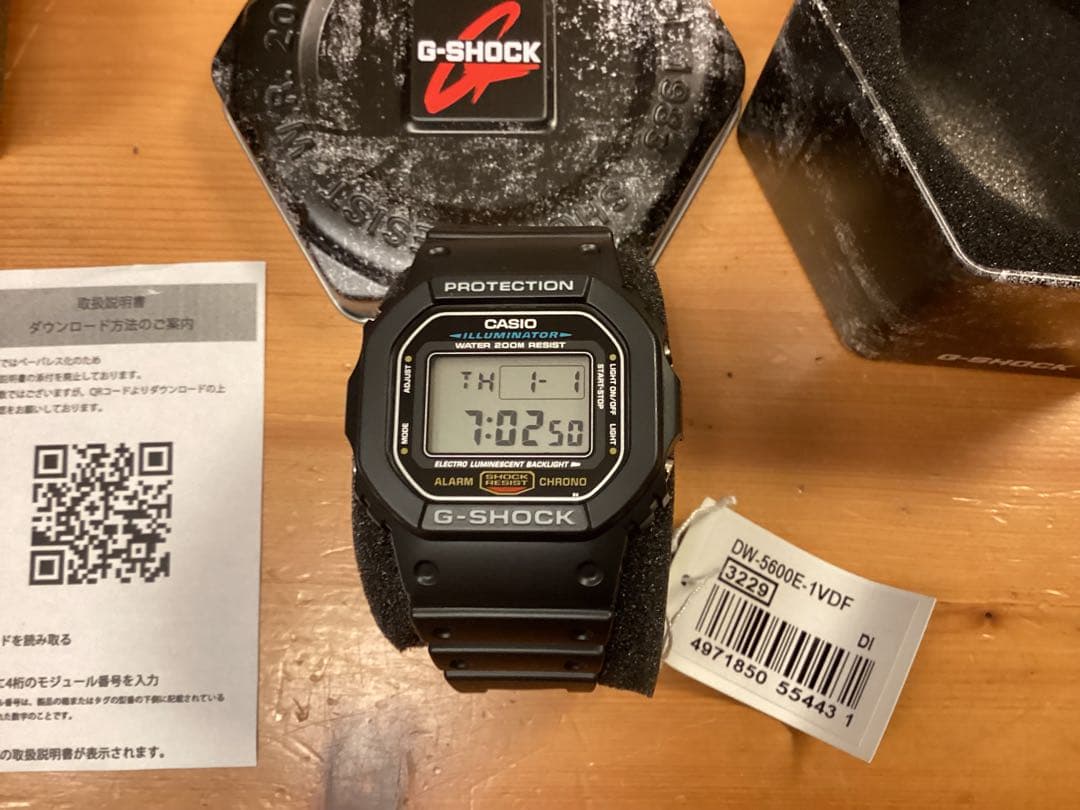 【新品未使用】CASIO G-SHOCK 腕時計 DW-5600E-1V