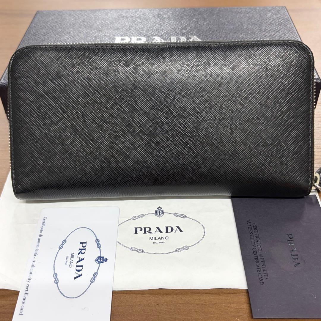 新品同様‼️ プラダ　PRADA 財布　長財布　サフィアーノ　箱付き