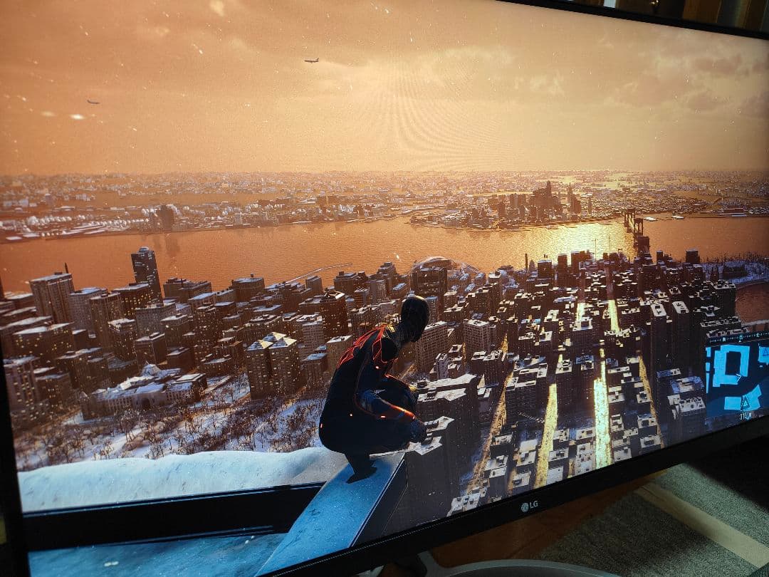 LG 32UN650-W 31.5インチ 4K HDR